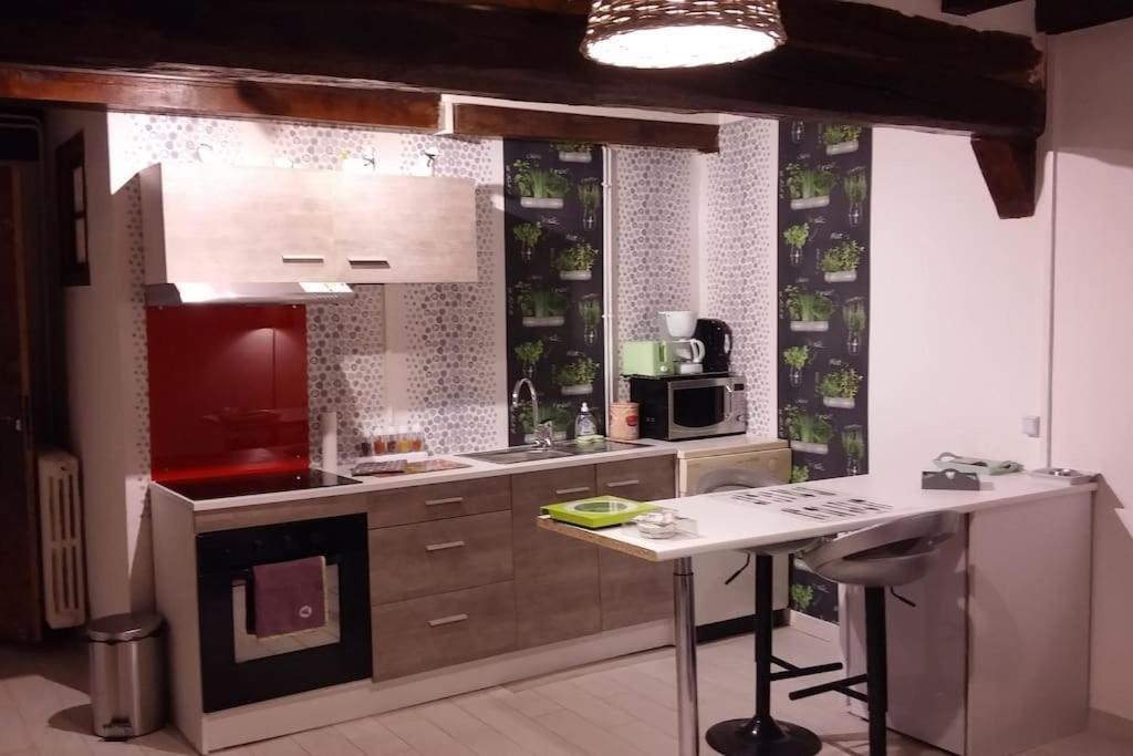 Apartmán La Tourelle De La Chaumiere Goupil-Othon Exteriér fotografie
