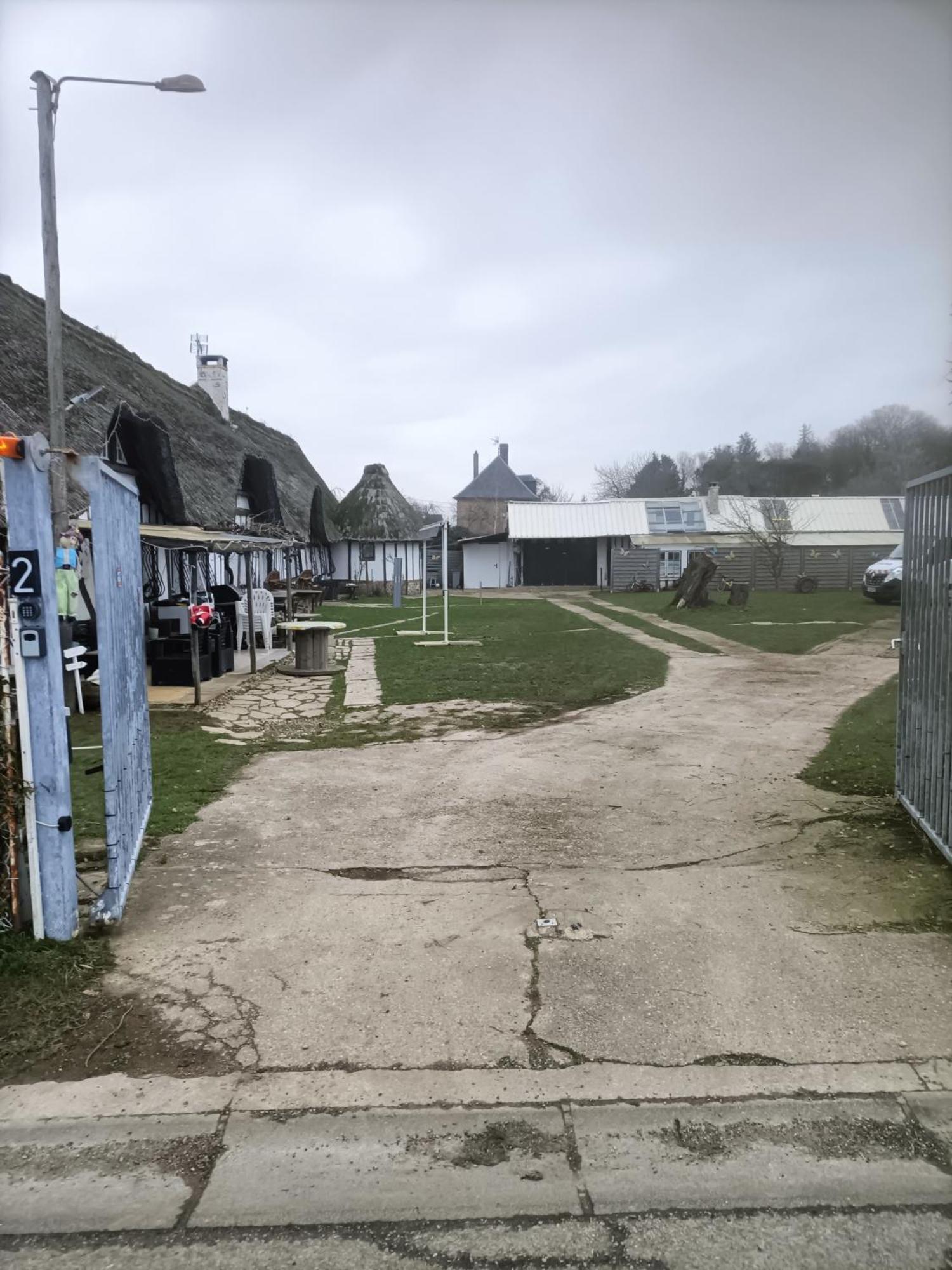 Apartmán La Tourelle De La Chaumiere Goupil-Othon Exteriér fotografie